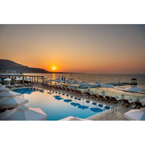 Alexander Beach Hotel & Village Resort