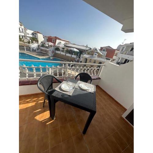 Alexander Home, Los Cristianos