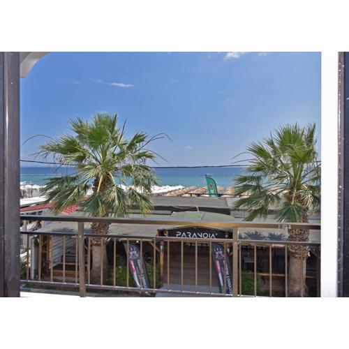 Alexandros SeaView Suites