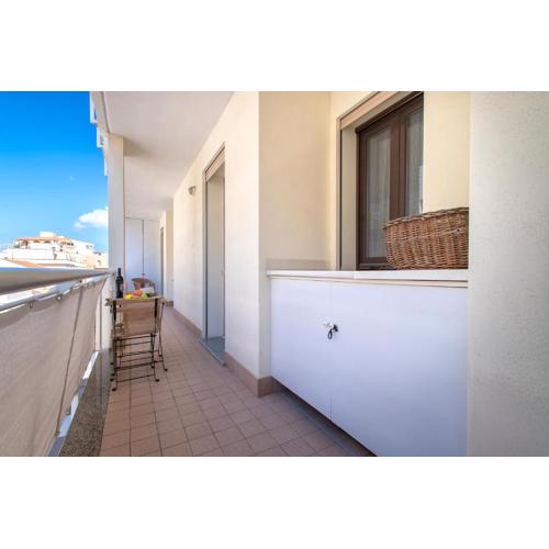 Alghero Modern Apartment with Balcony
