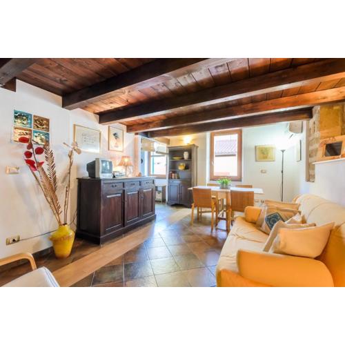 Alghero Old Town Apartment Steps to Sea and Scenic Ramparts