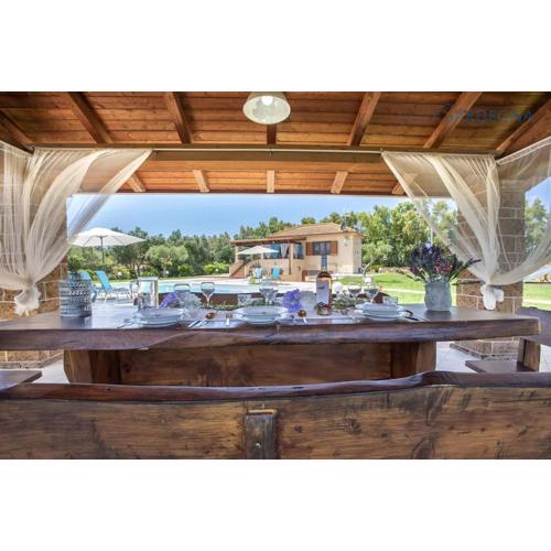Alghero Villa Marlena with pool for exclusive use for 10 people