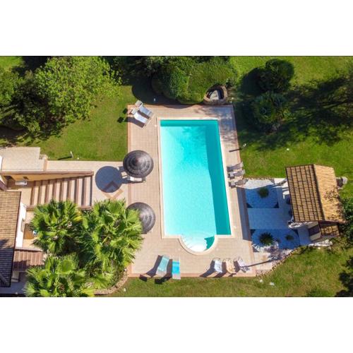 Alghero Villa Morena with exclusive swimming pool and large garden