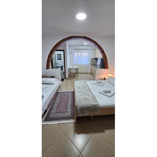 Aliaj Guest House
