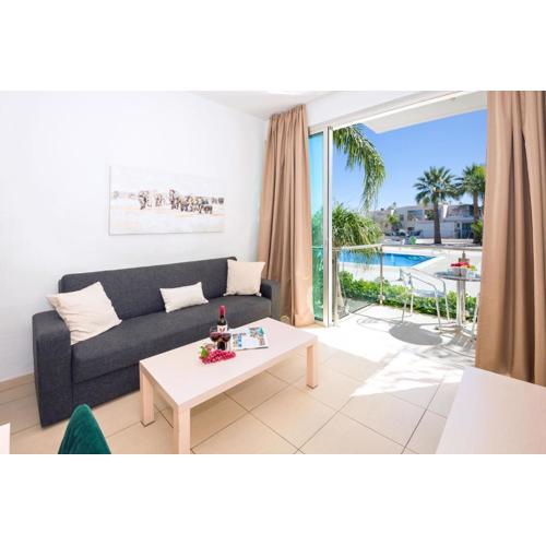 ALICIA - Coralli Beachfront Apartment