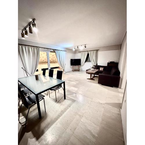 Alimos cozy home