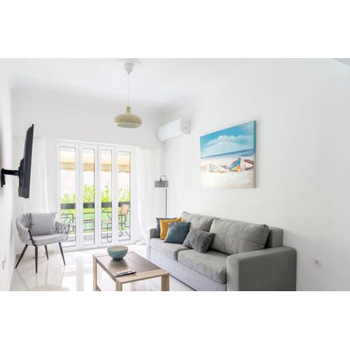 Alimos Sun-filled apartment