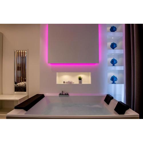 Alipa Suite with Jacuzzi