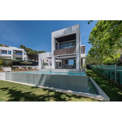 All About Villa Lavanda