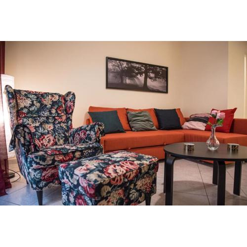 All new 55m Apartment in Athens 150meters from subway