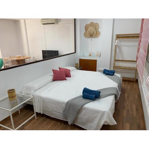 Almansa Flat 14