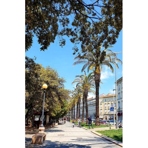 ALmare - Nice & Easy