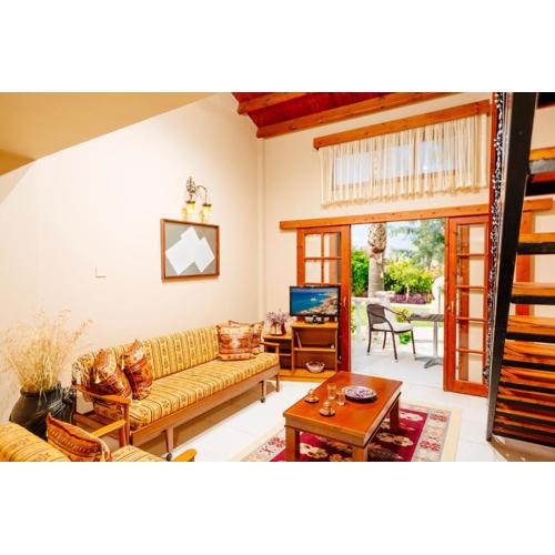 Almond Holiday Village