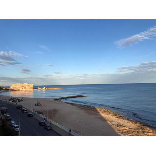Alojamiento Torrevieja playa frente al mar