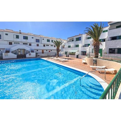 Alondras White aircon and pool