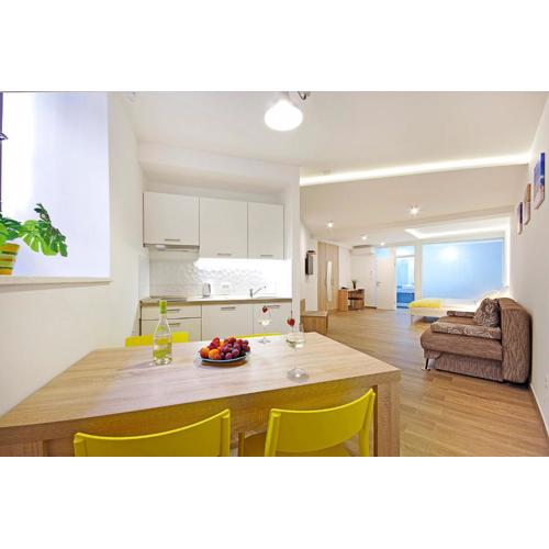 Alos Center Apartments