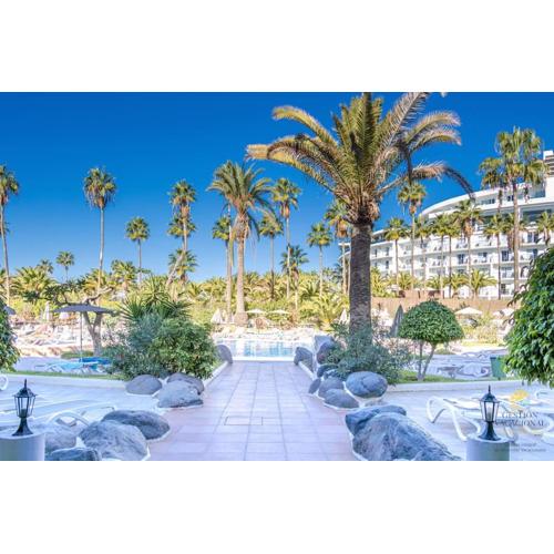 Altamira Lux Suit Beach El Duque