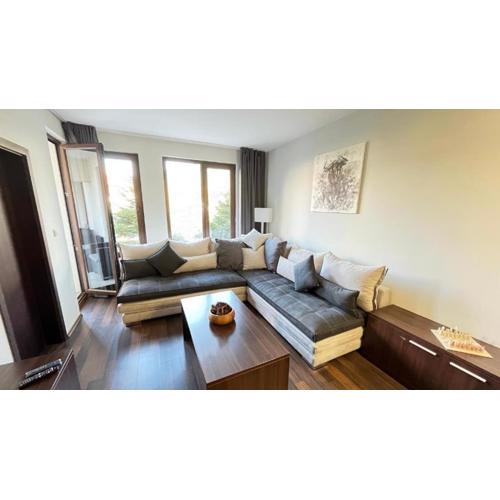 ALTITUDE MOUNTAIN APARTMENTS ASPEN at GONDOLA BANSKO