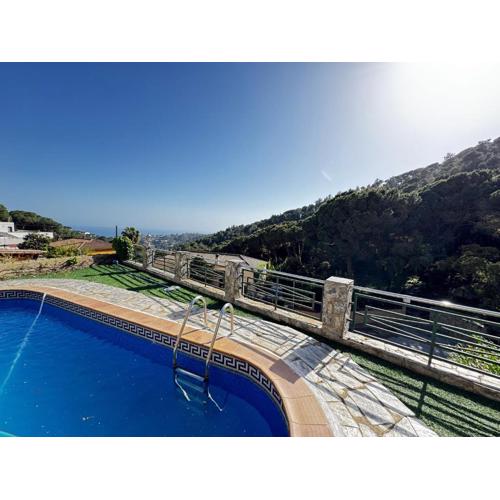 Amaizing Villa with swimming pool, fantastic views