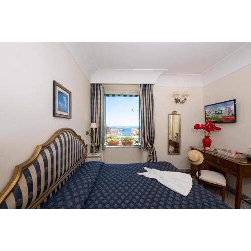Amalfi Old Square room & apartments