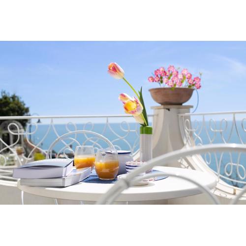 Amalfi room seaview with terrace
