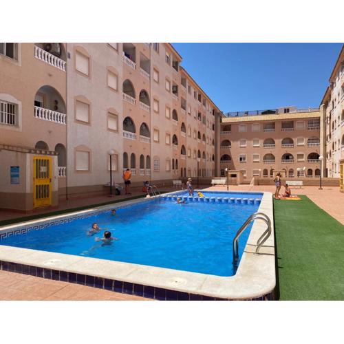 Amazing 2-bedrooms apartment with pool Torrevieja center