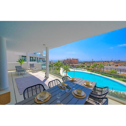 Amazing 3 bedroom with seaviews in Higueron