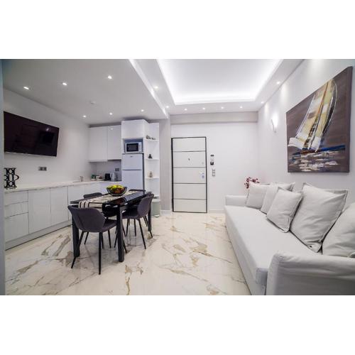 Amazing apartment in Glyfada center