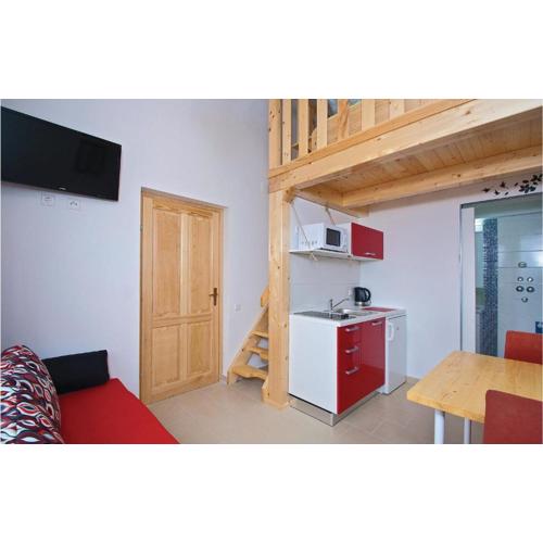 Amazing Apartment In Pula With Kitchen