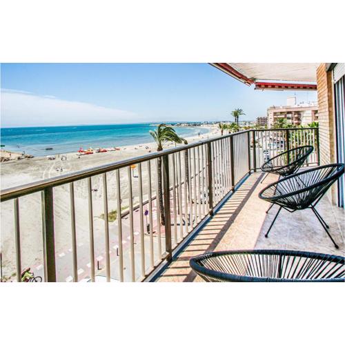 Amazing Apartment In Santa Pola