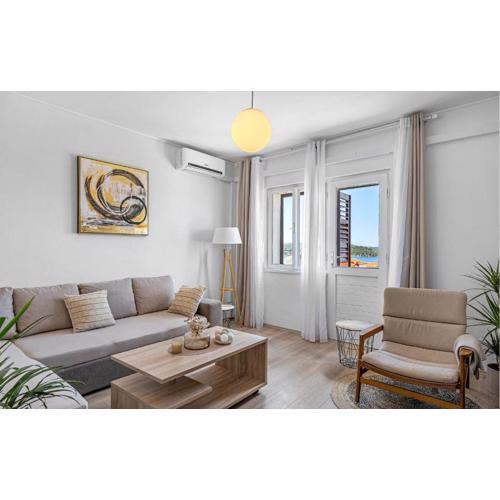 Amazing Apartment In Sibenik With Wifi