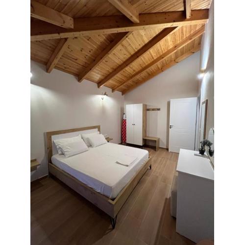 Amazing familiar apartments and rooms