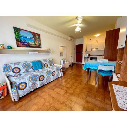 Amazing flat just 350m from the sea