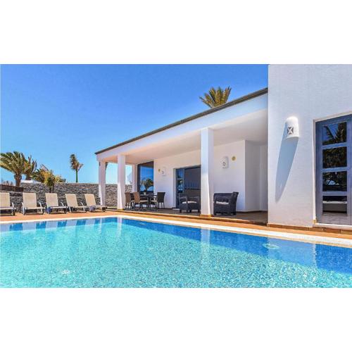Amazing Home In Playa Blanca With Sauna