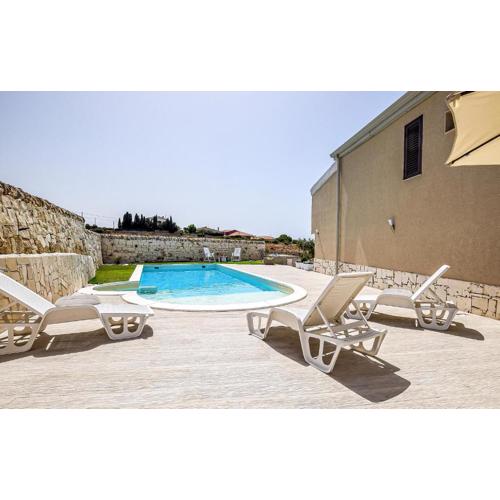 Amazing Home In Ragusa