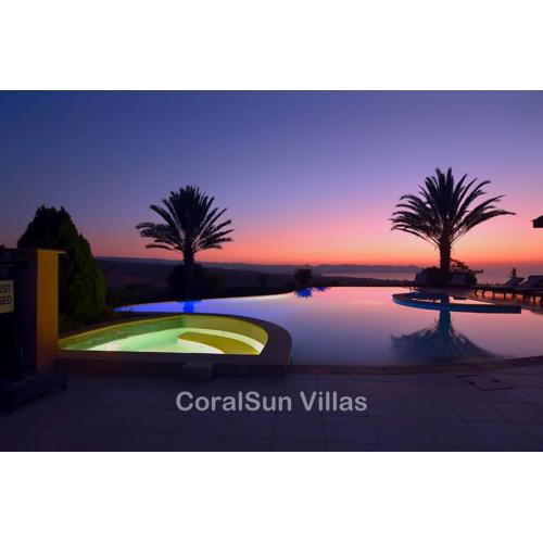 Amazing Luxury Villa, In Paphos, Extremely Large Pool. Jacuzzi, Gym, Games Room