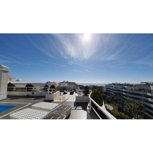 Amazing modern penthouse with panoramic view