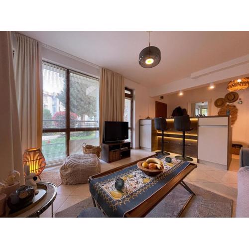 Amazing one bedroom sea nest near Dinevi Marina