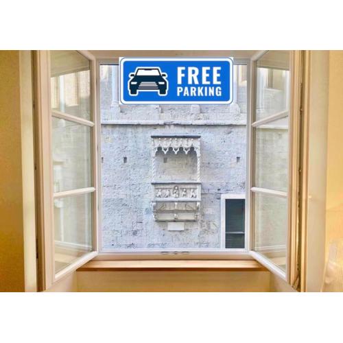 Amazing San Lorenzo 19, Rolli Apt UNESCO - Overlooking the Cathedral - FREE PRIVATE PARKING-