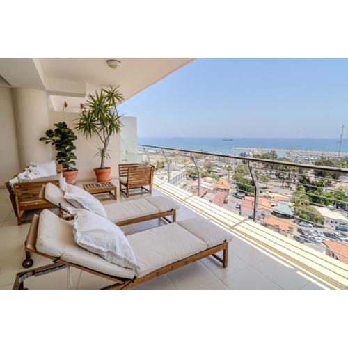 Amazing Sea and Marina View City Center 2BDR Flat