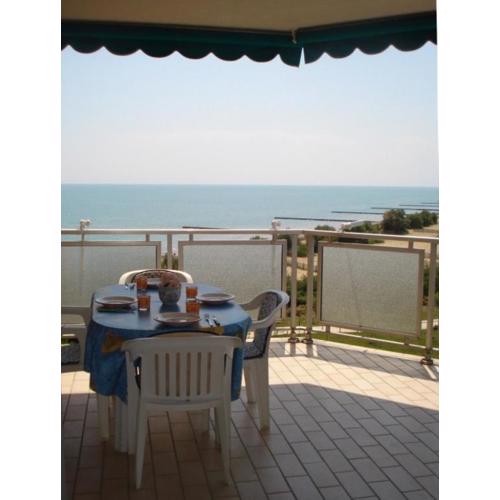 Amazing seaview apartment-Porto Santa Margherita