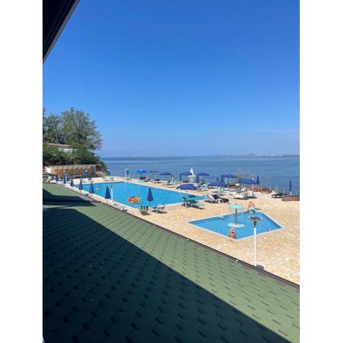 Amazing View! B & C New Apartment in Vlora
