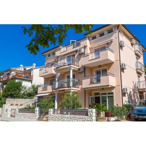 Amfora Apartments