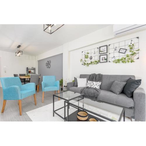 Amore 2-BR Apt By Finikoudes