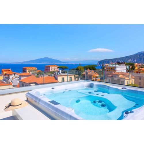 AMORE RENTALS - The Square Penthouse