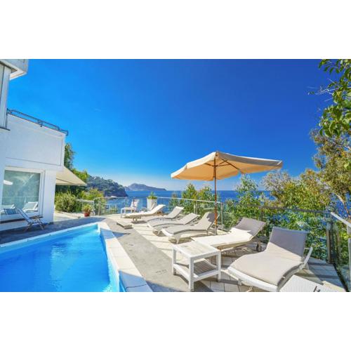 AMORE RENTALS - Villa Terri
