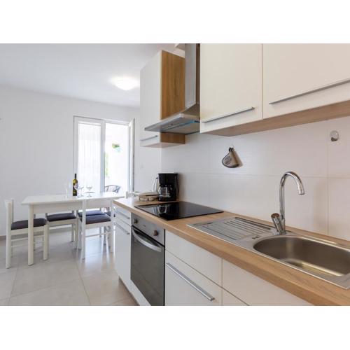 Amoroso apartment 200m from sea