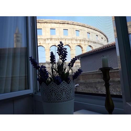 Amphiteater Art Apartman