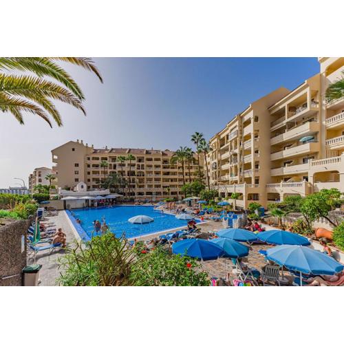 Amplio dúplex en Los Cristianos by AltamarHomes