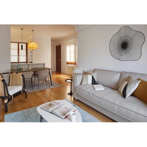 Amuitz Suite by FeelFreeRentals